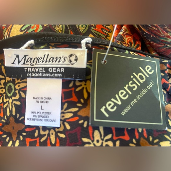 Reversible comfortable blouse. Great for traveling, Size large - Picture 5 of 5